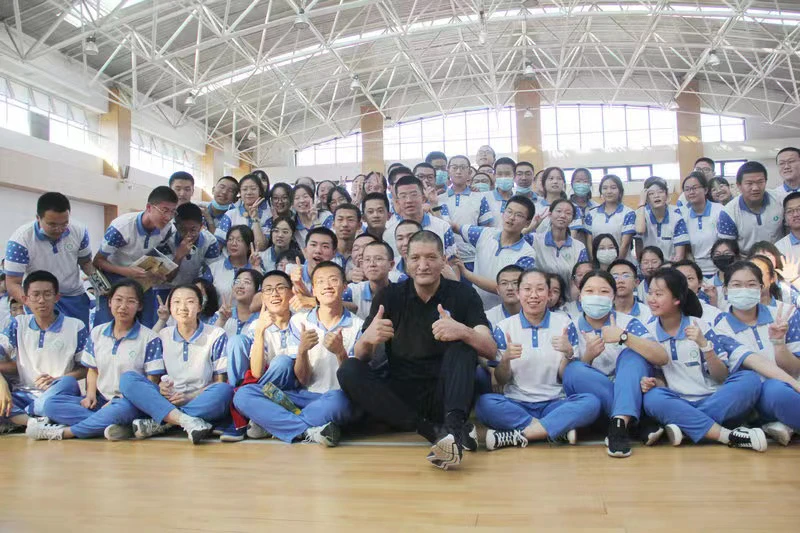 如何通过篮球表演赛制定有效的训练计划_0